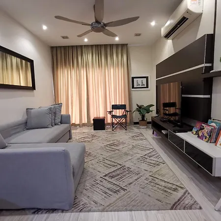 Enarahomes Shah Alam Exterior photo