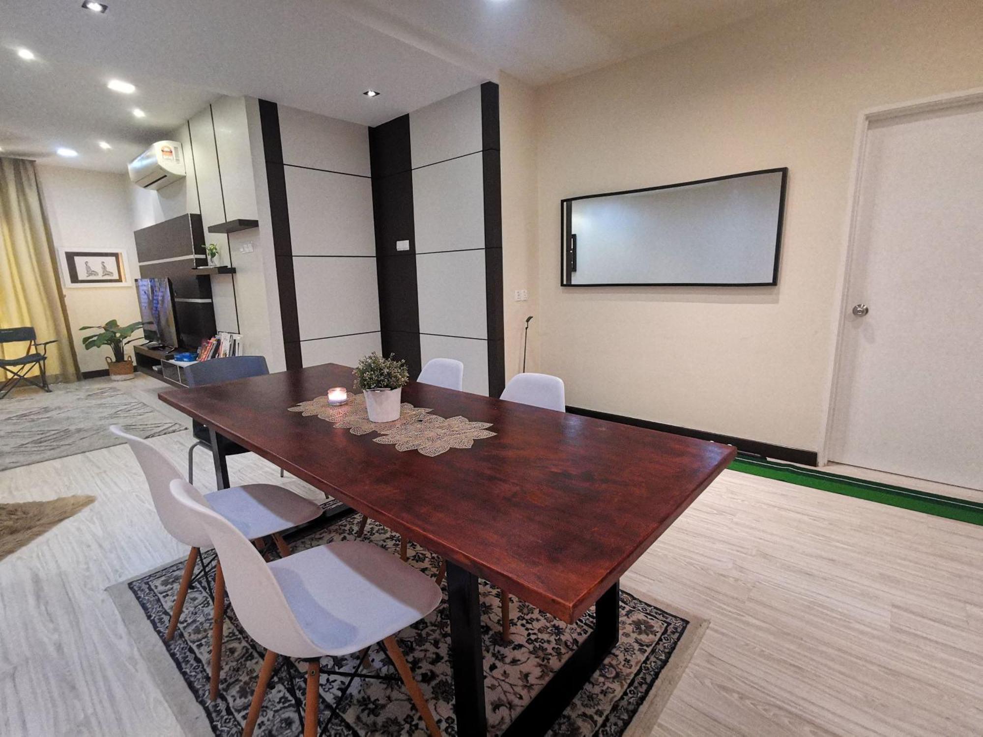 Apartment Enarahomes